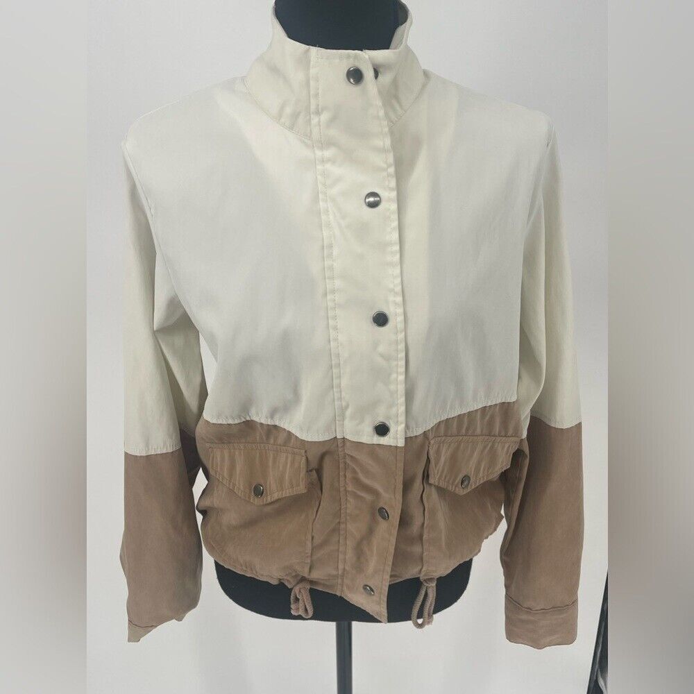 Blue pepper, women's tan and cream‎ jacket, size small